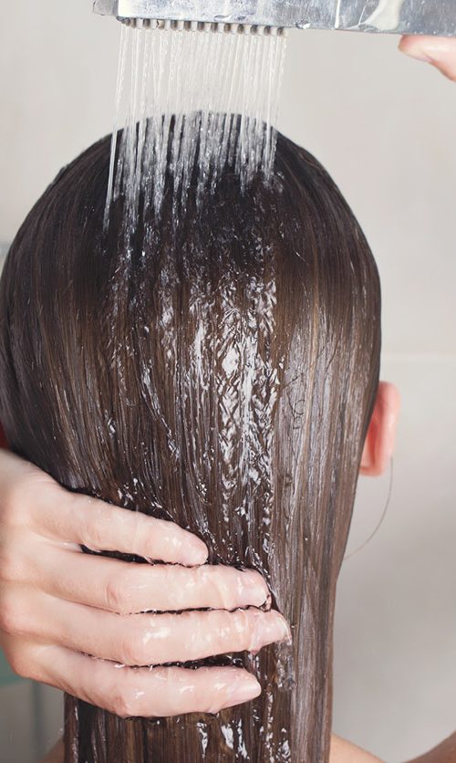 solucion agua para proteger el cabello